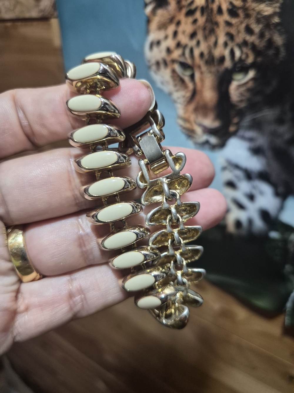 Vintage Gold-Tone Bracelet with Cream Enamel Accents - Women Jewelry